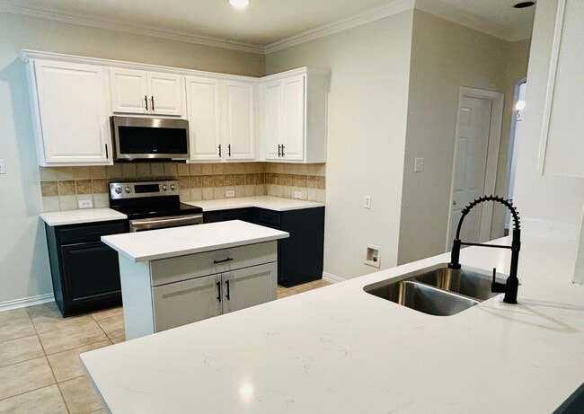 Photo - 8012 Wyoming Dr