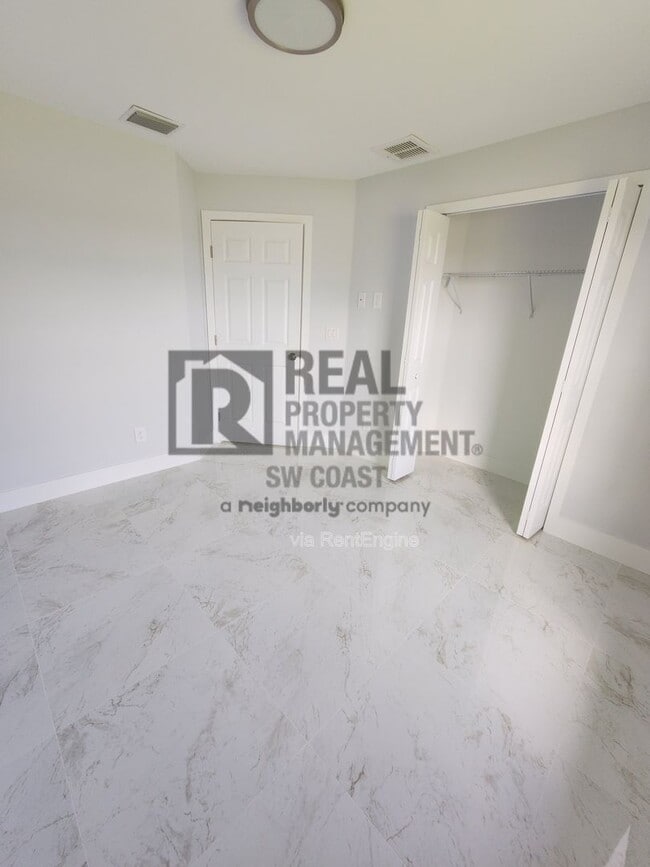 Photo - 2906 68th St W