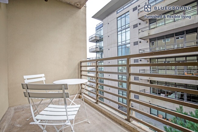 Photo - 10011 NE 1st St Unidad FL5-ID280