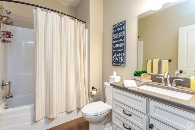 The Sidley - Bathroom