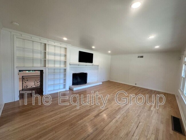 Photo - 1531 W Laurel Ave