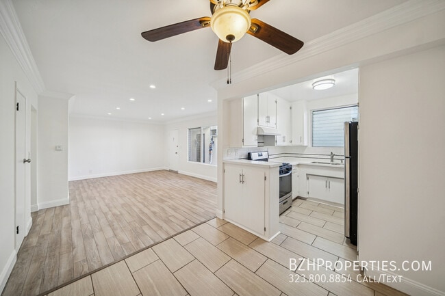 Photo - 1215 Hayworth Ave Unit 104