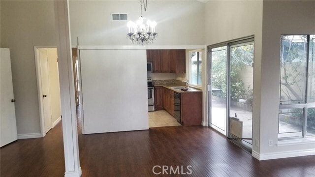 Photo - 12341 Carnaby St