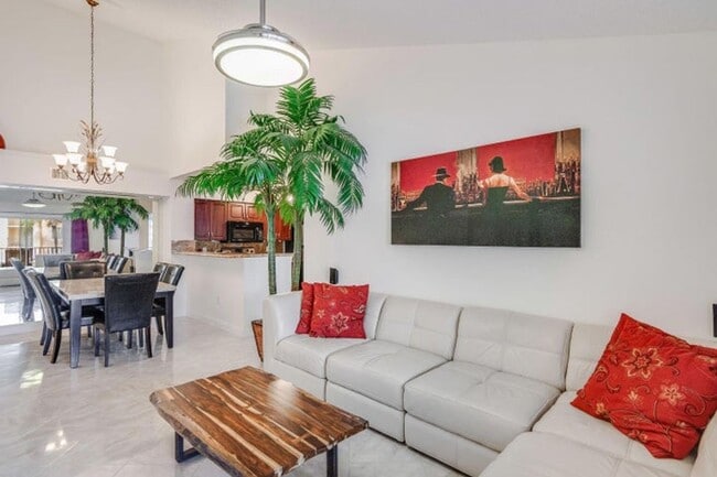 Photo - 1715 Village Blvd