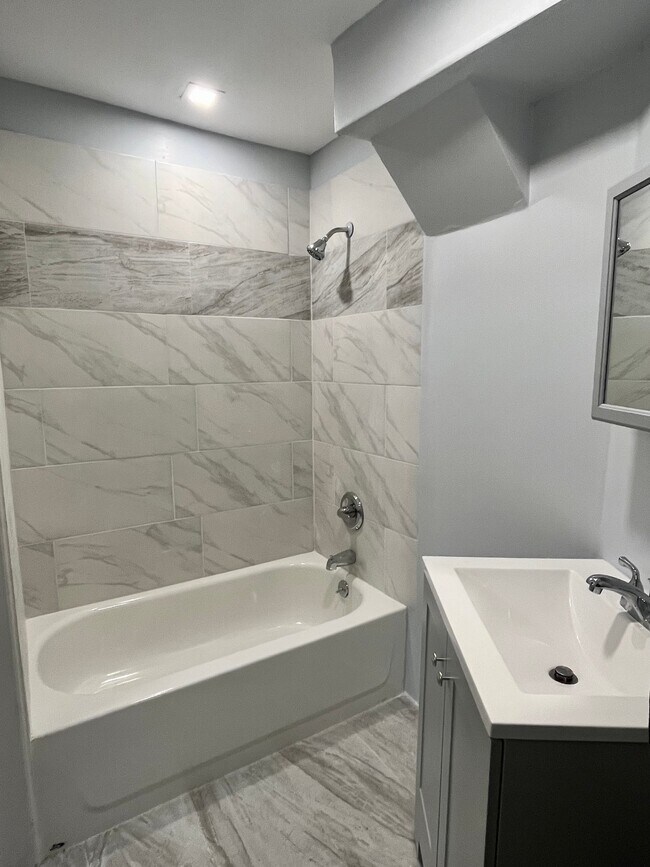 Photo - 23 Pompton Rd Unit BE