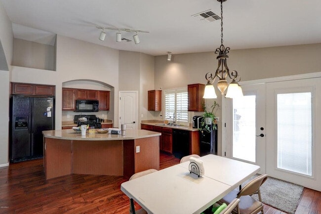 Photo - 22463 Dietz Dr