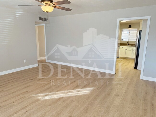 Photo - 1220 W Romo Jones St