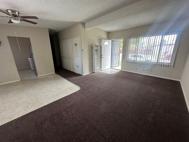 Photo - 4 Bed/2 Bath Available Now!