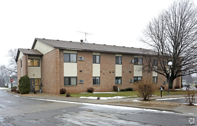 Catherine Square Apartments - Catherine Square Apartments