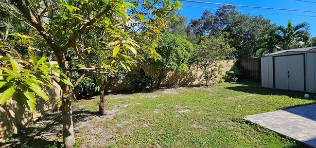 Photo - 3684 Pinehurst Dr Unit Effiency