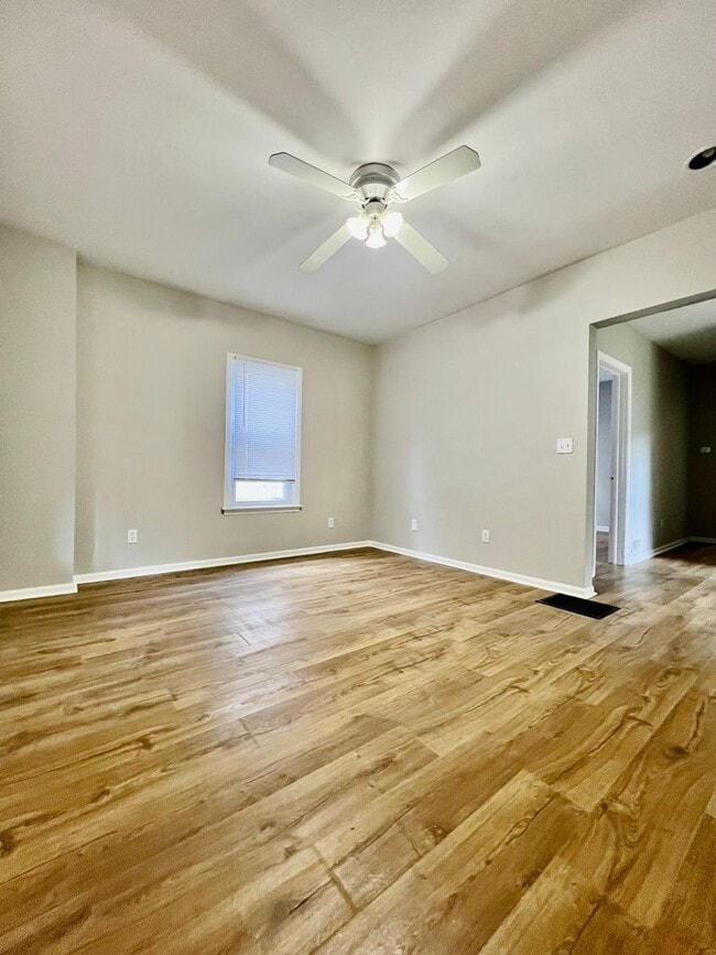 708 Elizabeth St