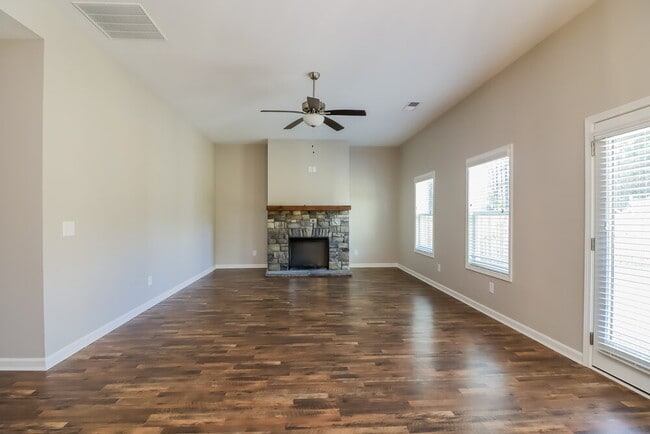 Photo - 356 Webster Lake Dr