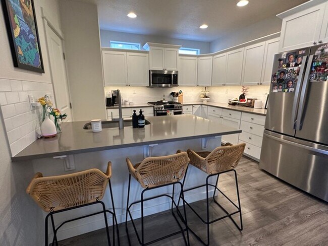 Photo - Stunning 4-bdr with beautiful fenced yard in Mckenzie Meadow Village! - Sisters, Oregon