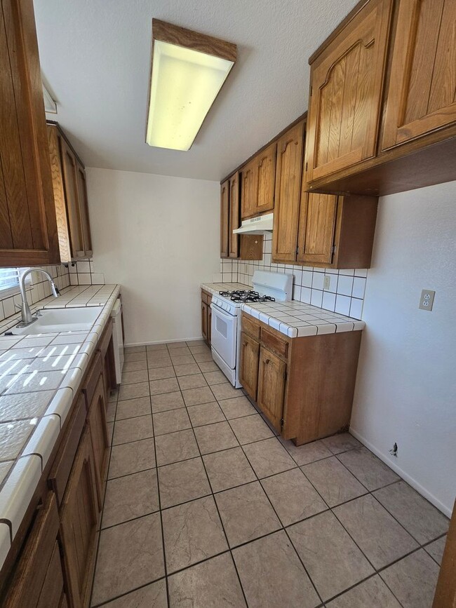 Photo - Quiet neighborhood and great views!