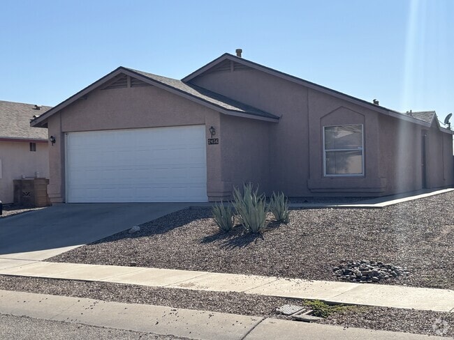 Building Photo - 2456 S Ajay Ave Rental
