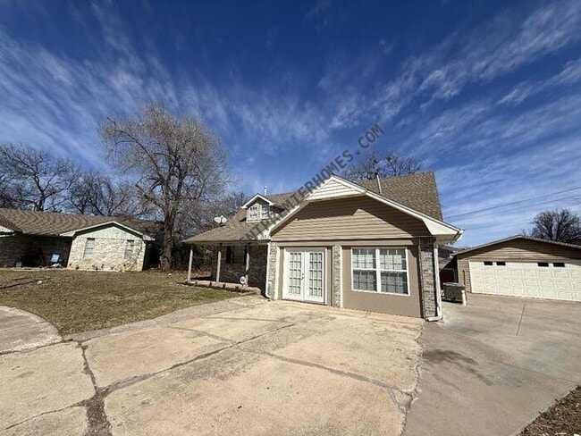 Photo - 1717 Sunrise St