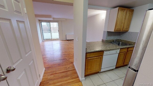 Photo - 102-30 Queens Blvd Unit 6C