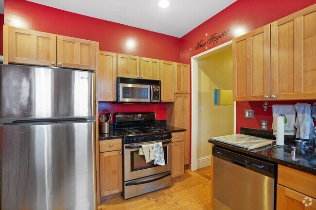 Building Photo - 70 Calumet St Rental