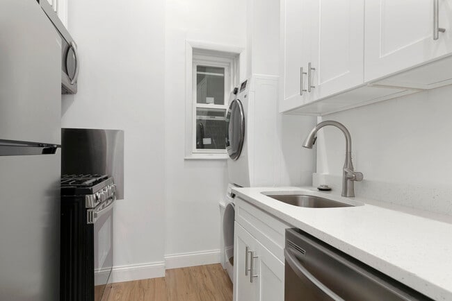 Photo - 122 Prince St Unit 1