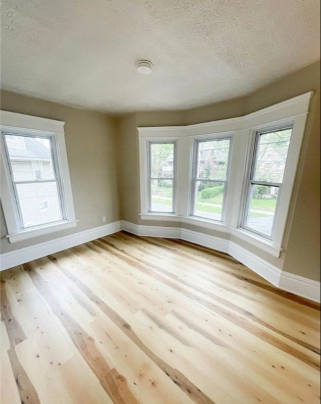 Photo - 221 S Portage Path