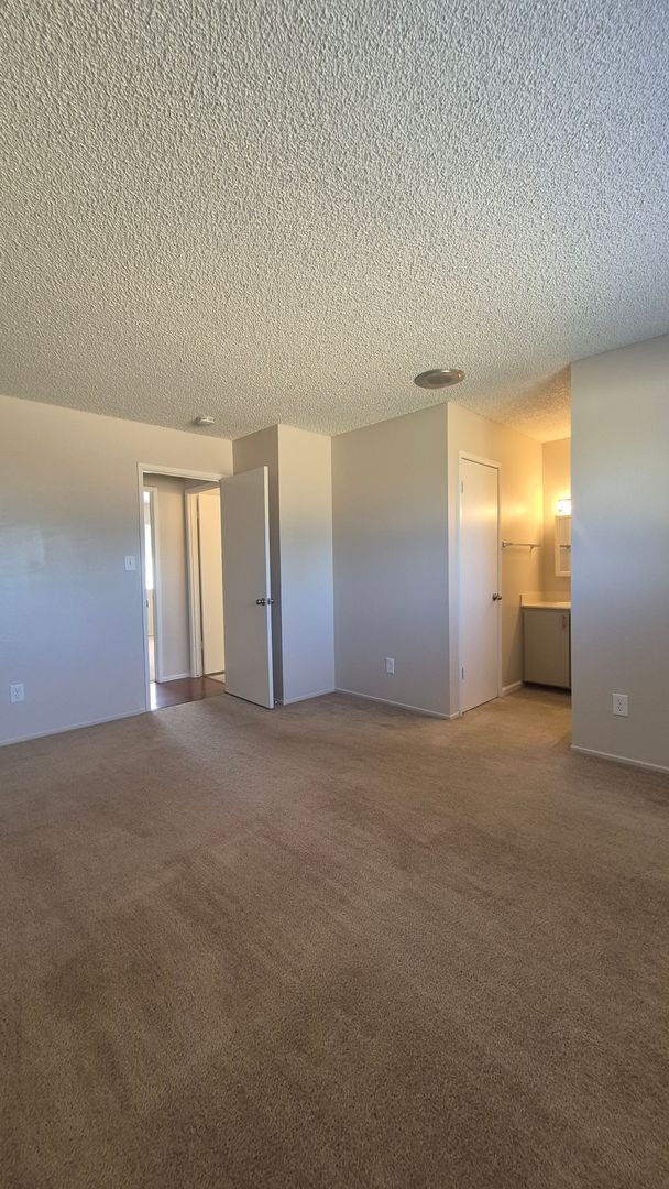 Photo - 7338 Hayward Dr