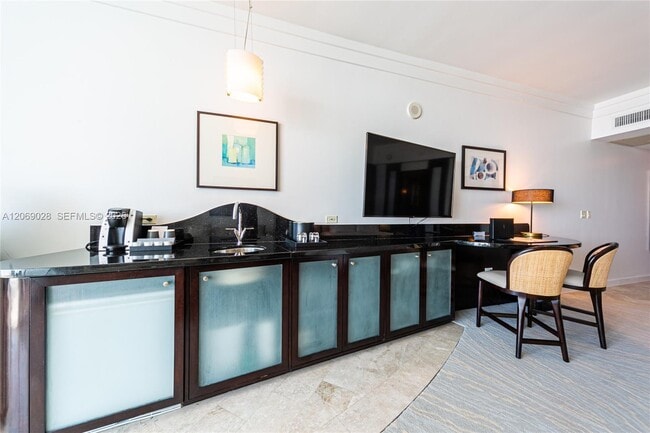 Photo - 4391 Collins Ave Unit 1015