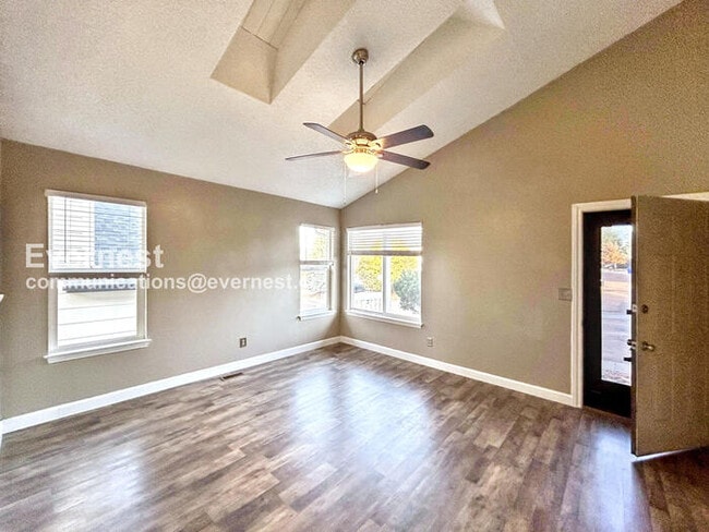 Photo - 6655 Lonsdale Dr