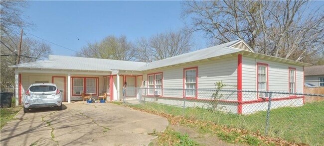 Building Photo - 1505 Alamo Ave Unit 2 Rental