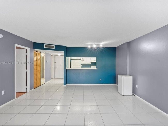 Photo - 4172 Inverrary Dr Unit 306