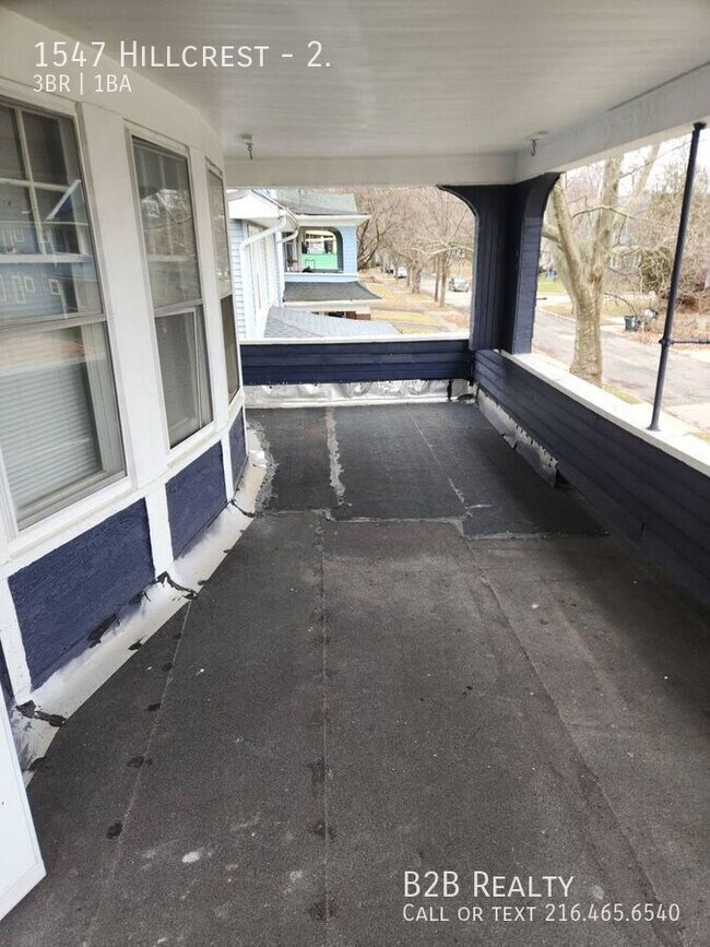 Photo - 1547 Hillcrest-2. Unidad 2.