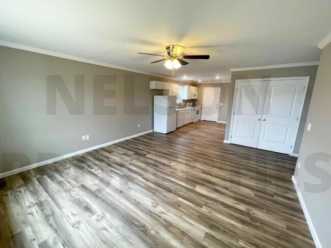 Photo - 125 N Whitney Ave