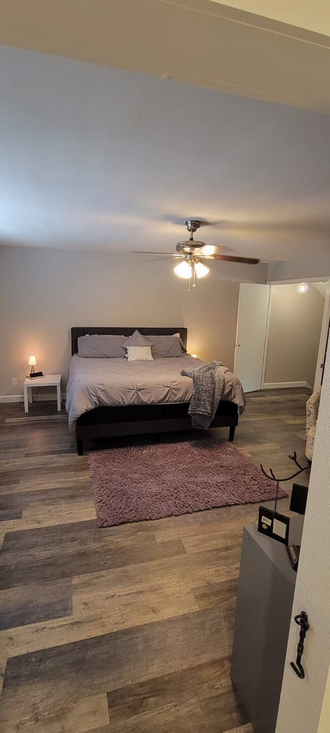 Main Bedroom - 4923 N Granite Reef Rd Townhome