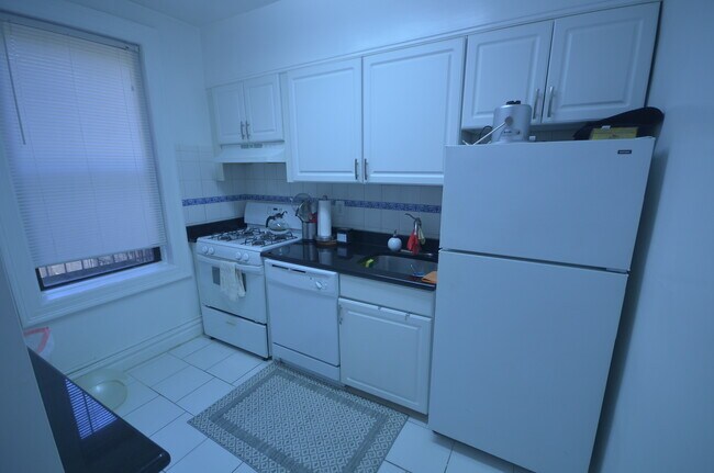 Photo - Bristol Court