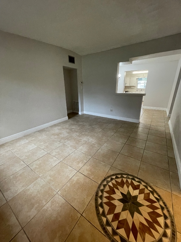 Photo - 11630 Cameron St