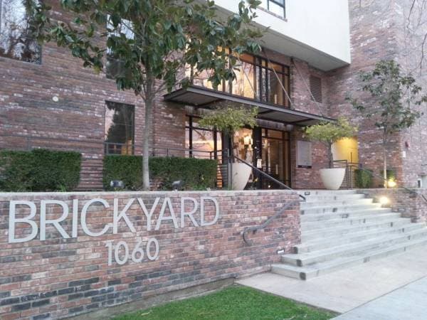 Building Photo - 1060 S 3rd St Unit 261