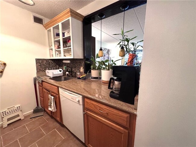 Photo - 79-14 Rockaway Beach Blvd Unit 3L