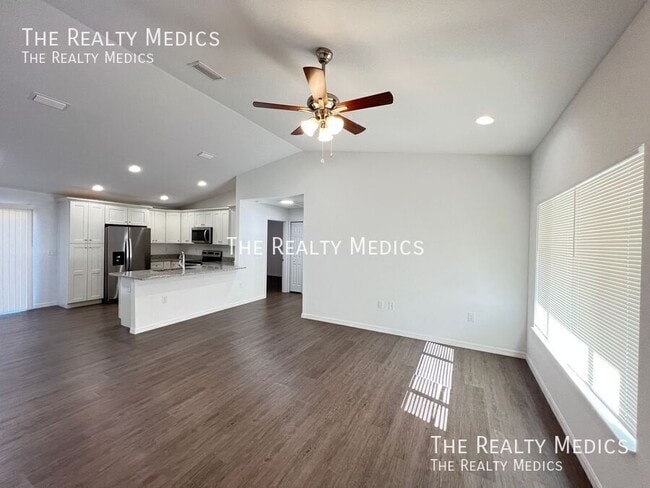 Photo - 17 Malauka Radial Dr