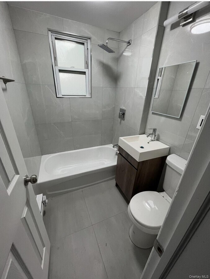 Photo - 211-45 Jamaica Ave