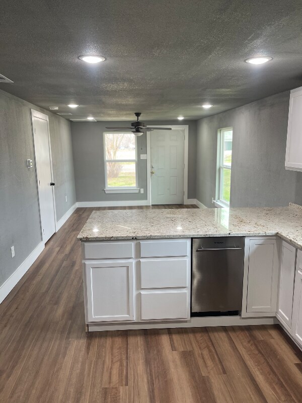 Photo - 258 Carroll Dr