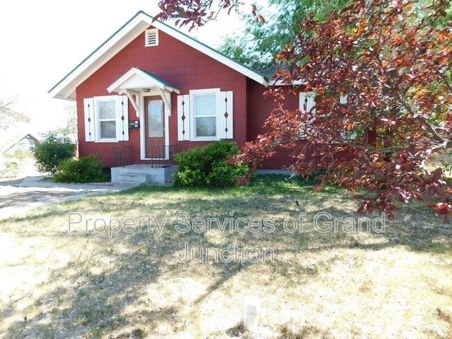 Photo - 1859 Orchard Ave