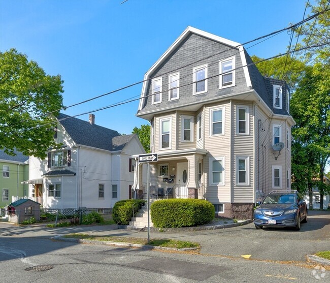 Building Photo - 90 Safford St Unit 2 Rental