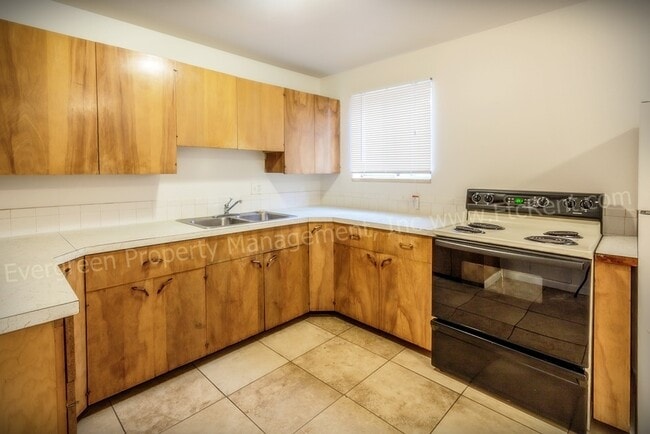 Photo - 1110 Gard Pl Unit B
