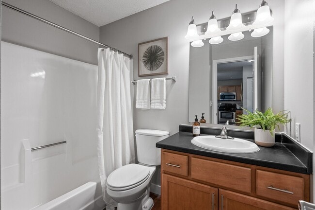 Photo - Lexington Hills Apartments
