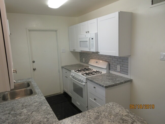 Photo - 223 W Turney Ave Unit 2