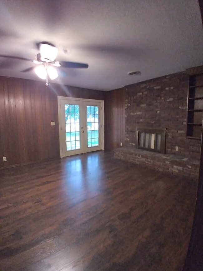 Photo - 100 Meadow Pl