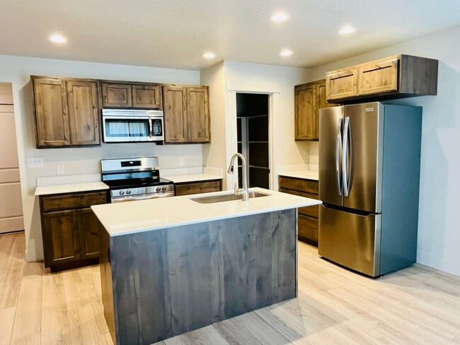 Photo - 3923 S White Ash Dr