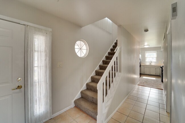 1008 Southbridge Ln