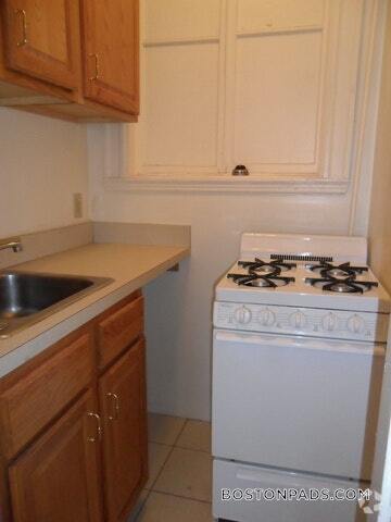 Building Photo - 46 Westland Ave Rental