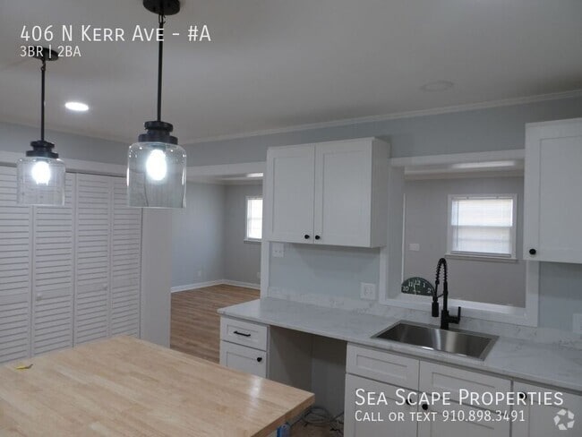 Building Photo - 406 N Kerr Ave Unit #A Rental