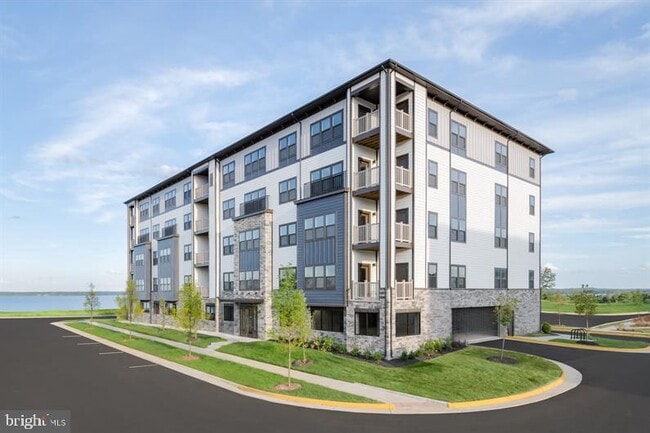 Building Photo - 1611 POTOMAC SHORES Pky Unit 401